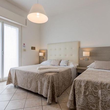 קרביה Hotel Alda מראה חיצוני תמונה