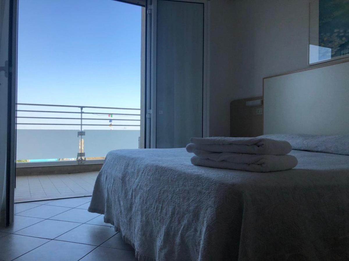 קרביה Hotel Alda מראה חיצוני תמונה
